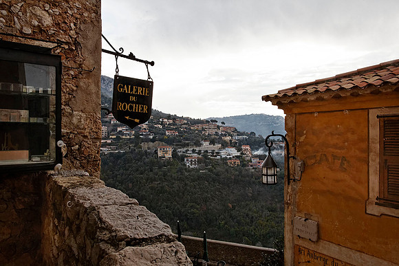 Eze 4