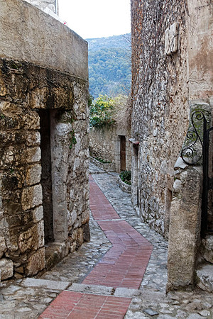 Eze 6
